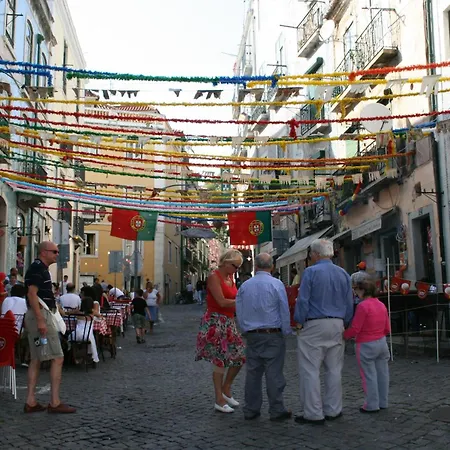 דירה Alfama Chic Penabuquel3