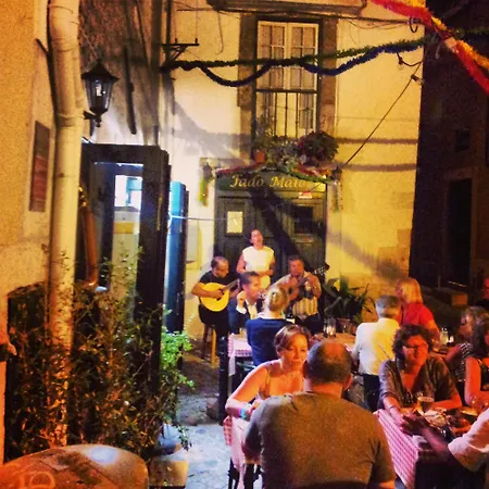 Apartmán Alfama Chic Penabuquel3 *